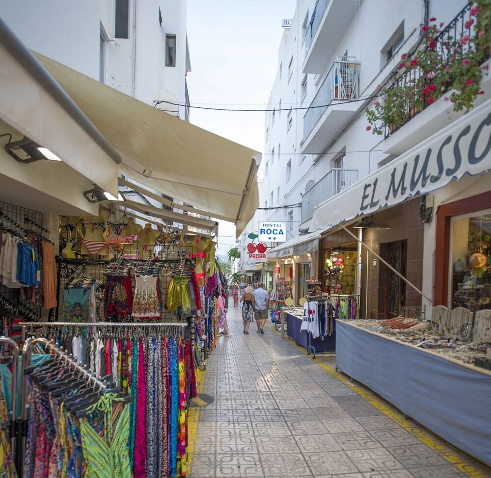 Hostal Roca San Antonio  Eksteriør billede